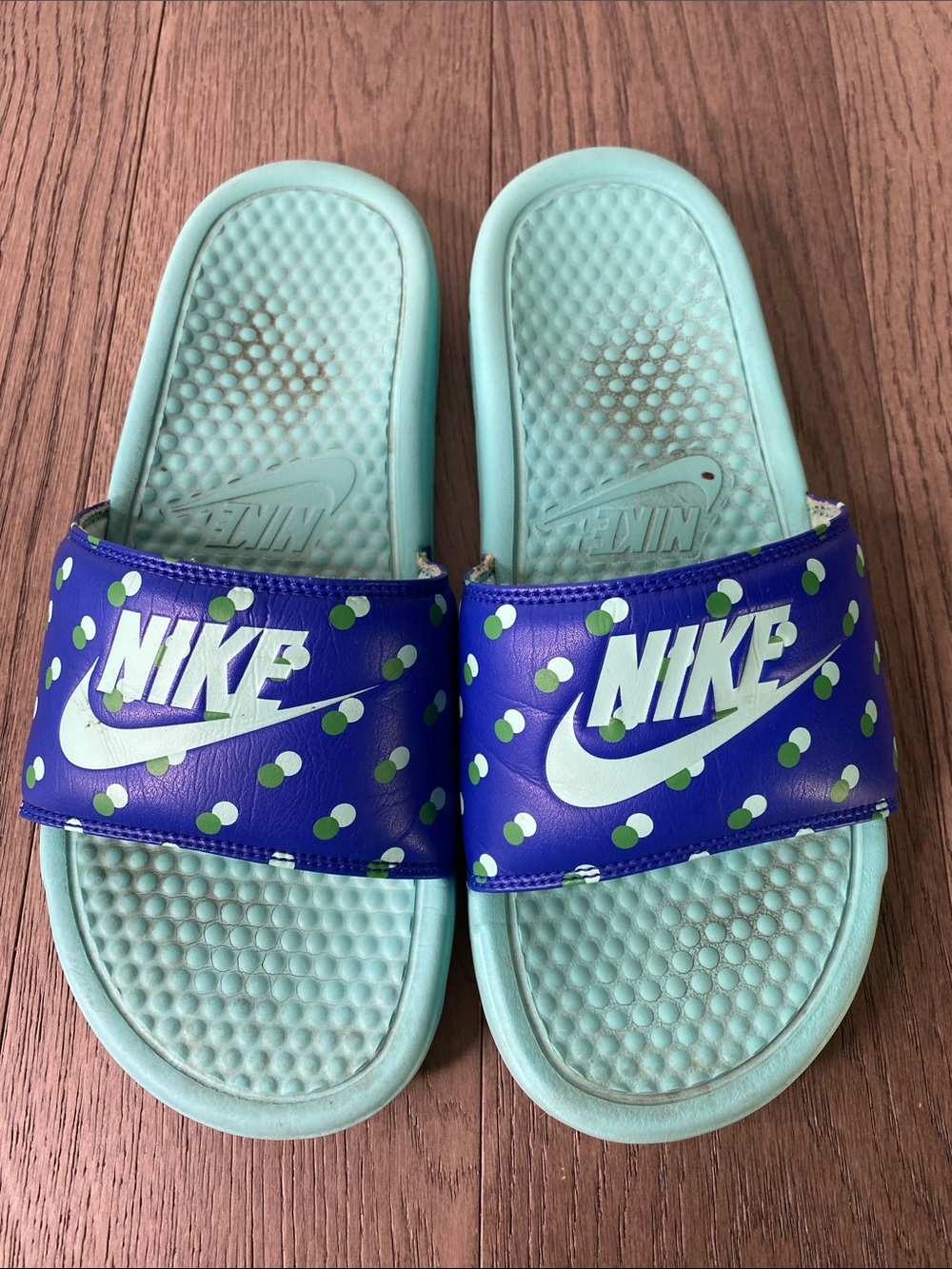Nike Light Teal Slides with Purple Polka-Dot Straps Womens Size 9